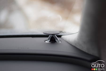 Haut-parleurs d’aiguës motorisés, Audi A8